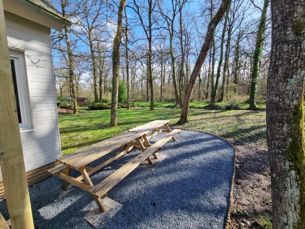 Les Chalets De Saumur, Piscine & Parc Boise, 100M Du Cadrenoir Exterior photo